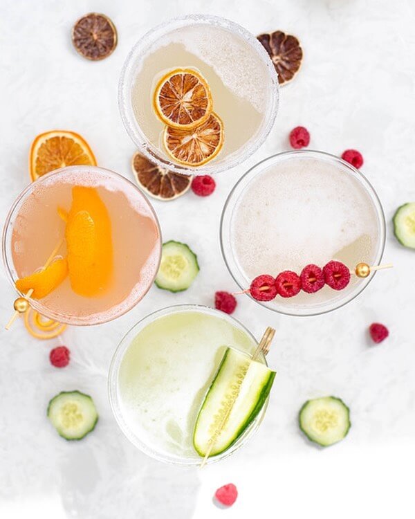 Citrus cocktails with garnishes